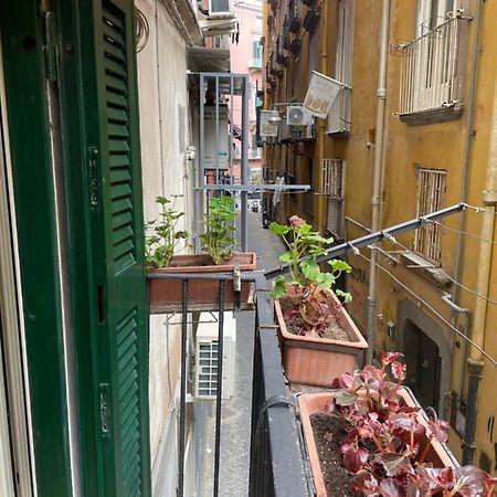 Le Suite Di Ginevra Naples Exterior photo
