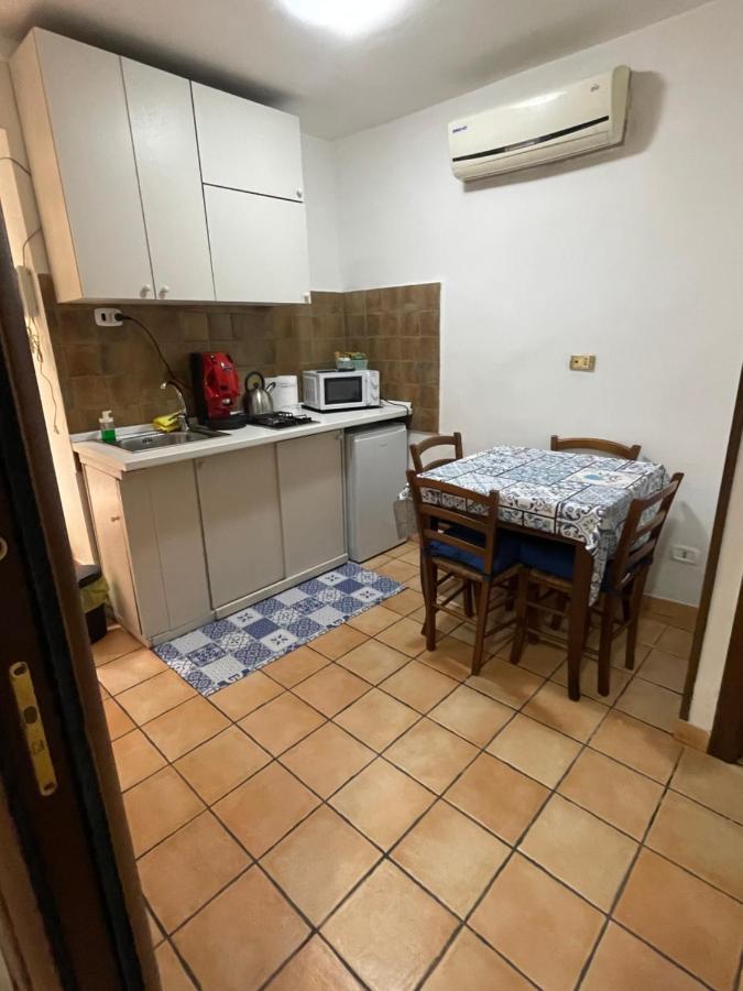 Le Suite Di Ginevra Naples Exterior photo
