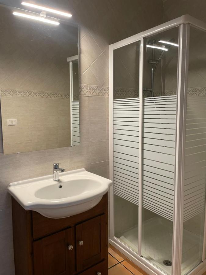 Le Suite Di Ginevra Naples Exterior photo
