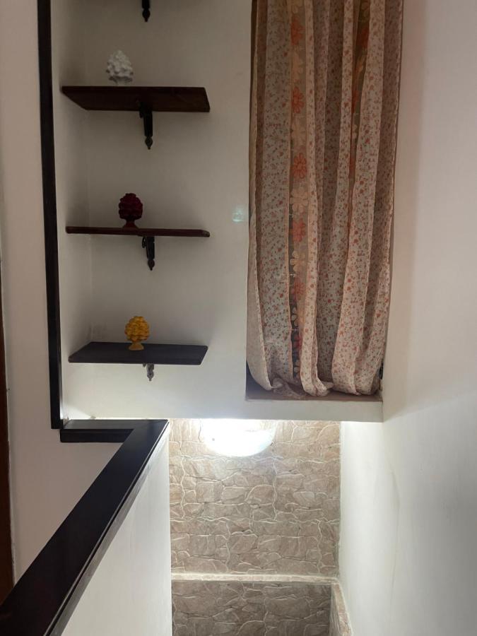 Le Suite Di Ginevra Naples Exterior photo