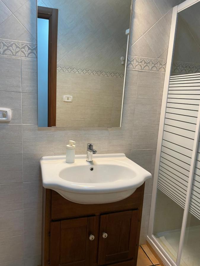 Le Suite Di Ginevra Naples Exterior photo